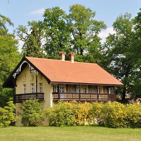 Kavalierhaus Im Rhododendronpark Kromlau Gablenz Bagian luar foto