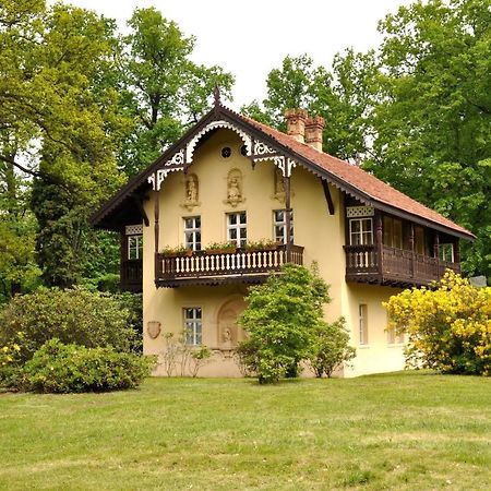 Kavalierhaus Im Rhododendronpark Kromlau Gablenz Bagian luar foto